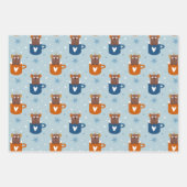 Schattigee kerstkatten in winterbreien lichtblauw inpakpapier vel (Voorkant 2)