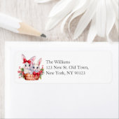 Schattigee kerstkonijntjes in een mandje adreslabe etiket (Insitu)