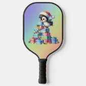 Schattigee kerstpinguïn met geschenken en lichten pickleball paddle (Achterkant)