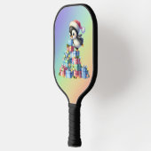 Schattigee kerstpinguïn met geschenken en lichten pickleball paddle (Links)