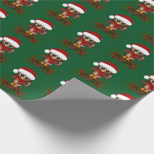 Schattigee kerstuil op dennentak cadeaupapier (Hoek)