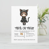 Schattigee kinderkat op Halloween in kostuum Kaart (Staand voorkant)