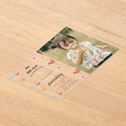 Schattigee kippen kippenmeisje eerste verjaardag f acryl uitnodigingen (Laagn)