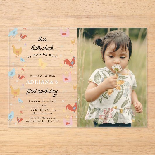 Schattigee kippen kippenmeisje eerste verjaardag f acryl uitnodigingen (Voorkant)