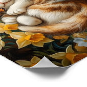 Schattigee kitten in de voorjaarsbloemen - Perfect Poster (Hoek)