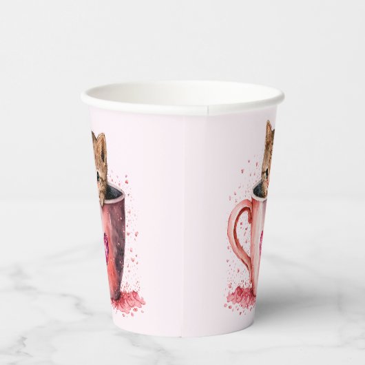 Schattigee kitten in een theekopje met harten papieren bekers (Rechts)