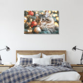 Schattigee kitten spelen met kerstballen canvas afdruk (Insitu (Slaapkamer))