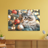 Schattigee kitten spelen met kerstballen canvas afdruk (Insitu (Woonkamer))