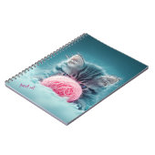 Schattigee kitten spelen met roze wollen bal notitieboek (Linkerzijde)