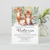 Schattigee kitten yoga groen verjaardagsfeest kaart (Staand voorkant)