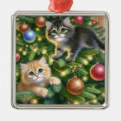Schattigee Kittens in de kerstboom Metalen Ornament (Voorkant)