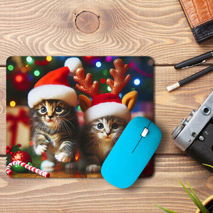 Schattigee kittens met Sinterklaas en rendieren pe Muismat