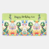 Schattigee kleine dinosaurus met veel kleurrijke b spandoek (Horizontaal)