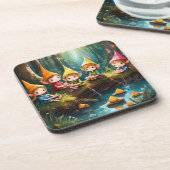 Schattigee kleine elfen in de rivier bier onderzetter (Linkerzijde)