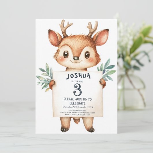 Schattigee kleine herten houden teken kinderen ver kaart (Staand voorkant)