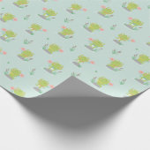 Schattigee kleine kikkertjes met bloemetjes op mun cadeaupapier (Hoek)