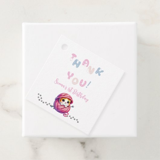 Schattigee kleine kitten 1e verjaardag bedankjes labels (In situ)