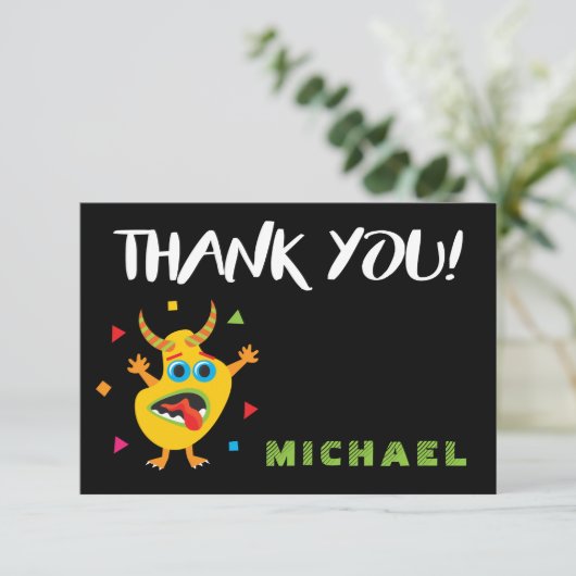 Schattigee kleine monsterverjaardag bedankt kaart (Staand voorkant)