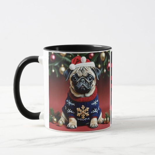 Schattigee kleine pug met kerst mok (Links)