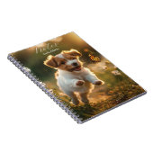 Schattigee kleine puppy achterna een vlinder notitieboek (Rechterzijde)