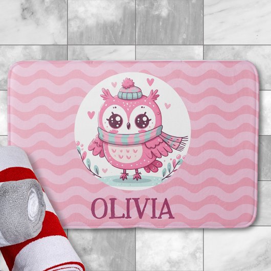 Schattigee kleine roze uil dragen sjaal en capucho badmat