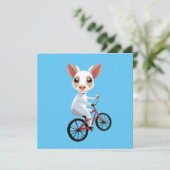 Schattigee kleine witte geit op een fiets (Staand voorkant)