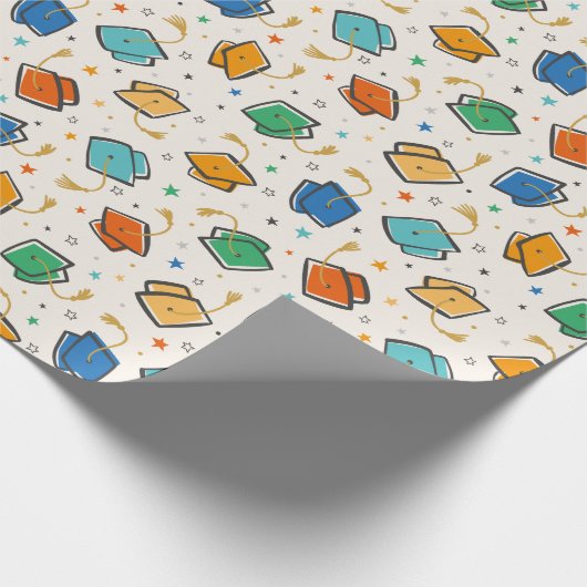 Schattigee kleurrijke afstudeerdop en kwastje op c cadeaupapier (Hoek)