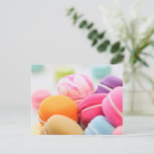 Schattigee kleurrijke dessert Franse Macaron Briefkaart (Staand voorkant)