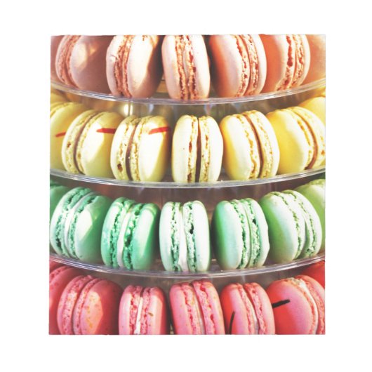 Schattigee kleurrijke dessert Franse Macaron Notitieblok (Voorkant)