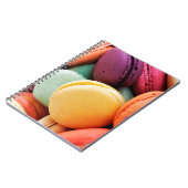 Schattigee kleurrijke dessert Franse Macaron Notitieboek (Linkerzijde)