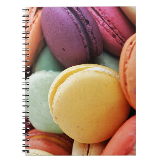 Schattigee kleurrijke dessert Franse Macaron Notitieboek (Voorkant)