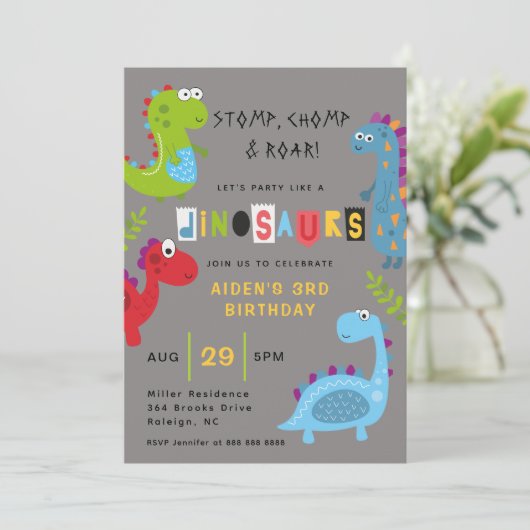 Schattigee kleurrijke Dinosaurus Verjaardagsuitnod Kaart (Staand voorkant)
