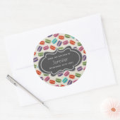 Schattigee Kleurrijke Macarons Pattern Keuken Ronde Sticker (Envelop)