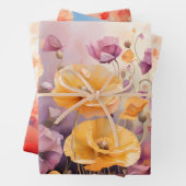 Schattigee kleurrijke papavers in een veld inpakpapier vel (In situ)