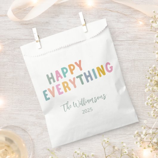 Schattigee kleurrijke typografie Happy Everything  Bedankzakje (Geknipt)
