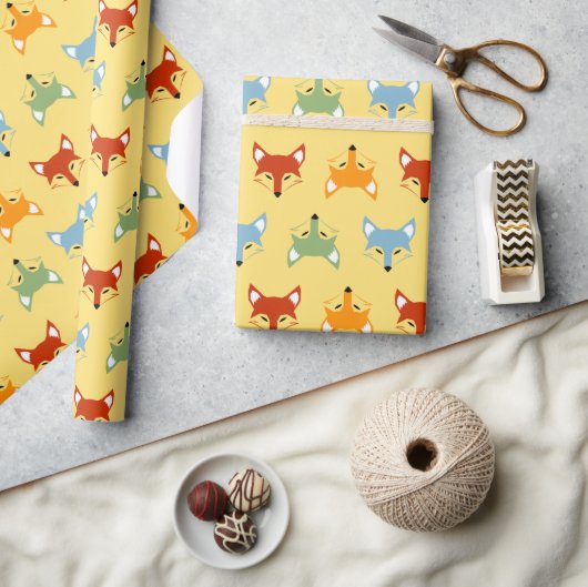 Schattigee kleurrijke vos cadeaupapier (Crafts)