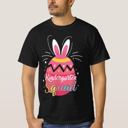 Schattigee kleuterschool Squad Easter Bunny Egg De T-shirt (Voorkant)