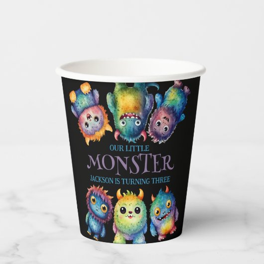 Schattigee Knuffelige Kleurrijke Kleine Monsters K Papieren Bekers (Voorkant)