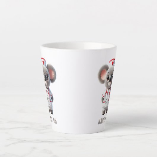 Schattigee Koala Beer Nurse gepersonaliseerd Latte Mok (Voorkant)