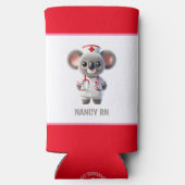 Schattigee Koala Beer Nurse met rode stethoscoop Seltzer Blikjeskoeler (Achterkant)