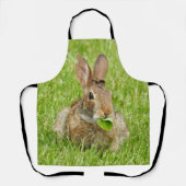 Schattigee konijn eten bladeren groen gras schort (Voorkant)