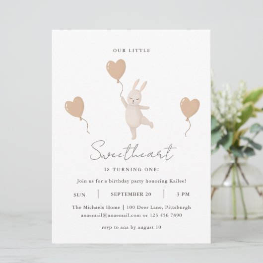 Schattigee konijn Onze kleine liefje draait er een (Staand voorkant)