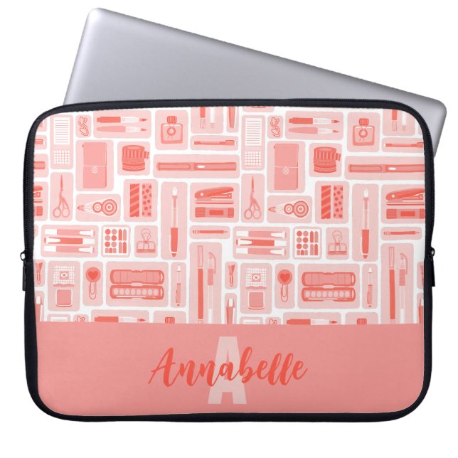 Schattigee kunst levert koraalrood patroonmonogram laptop sleeve (Voorkant)