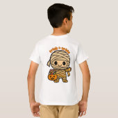 Schattigee Lachende Mummie Kind met Pompoen Snoep  T-shirt (Achterkant volledig)