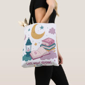 Schattigee Late Night Reading Club Moon en boeken Tote Bag (Dichtbij)