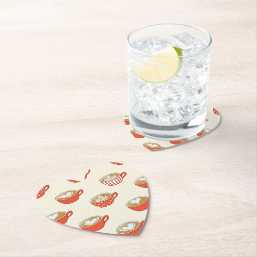 Schattigee Latte Art in Rode Koffiemokken Patroon Kartonnen Onderzetters (Insitu)