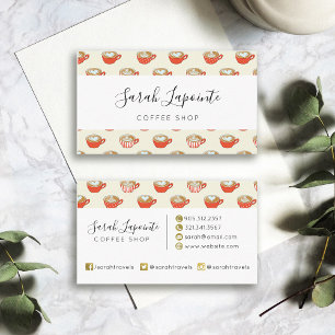 Schattigee Latte Art in Rode Koffiemokken Patroon Visitekaartje