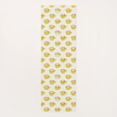 Schattigee latte kunst in gele koffiemokken patroo yogamat (Achterkant)