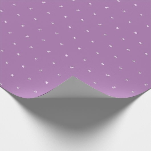 Schattigee lavendel wit kleine sneeuwvlokken minim cadeaupapier (Hoek)