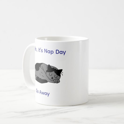 "Schattigee Lazy Cat Coffee Mok – Nap Day Vibes" (Voorkant links)